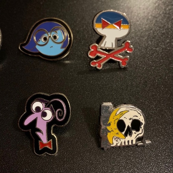 Disney Trading Pin Lot - Picture 3 of 4